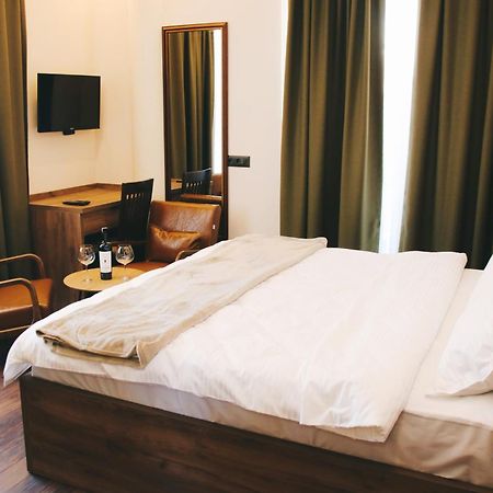 Hotel Rozafa Suhareke Kültér fotó