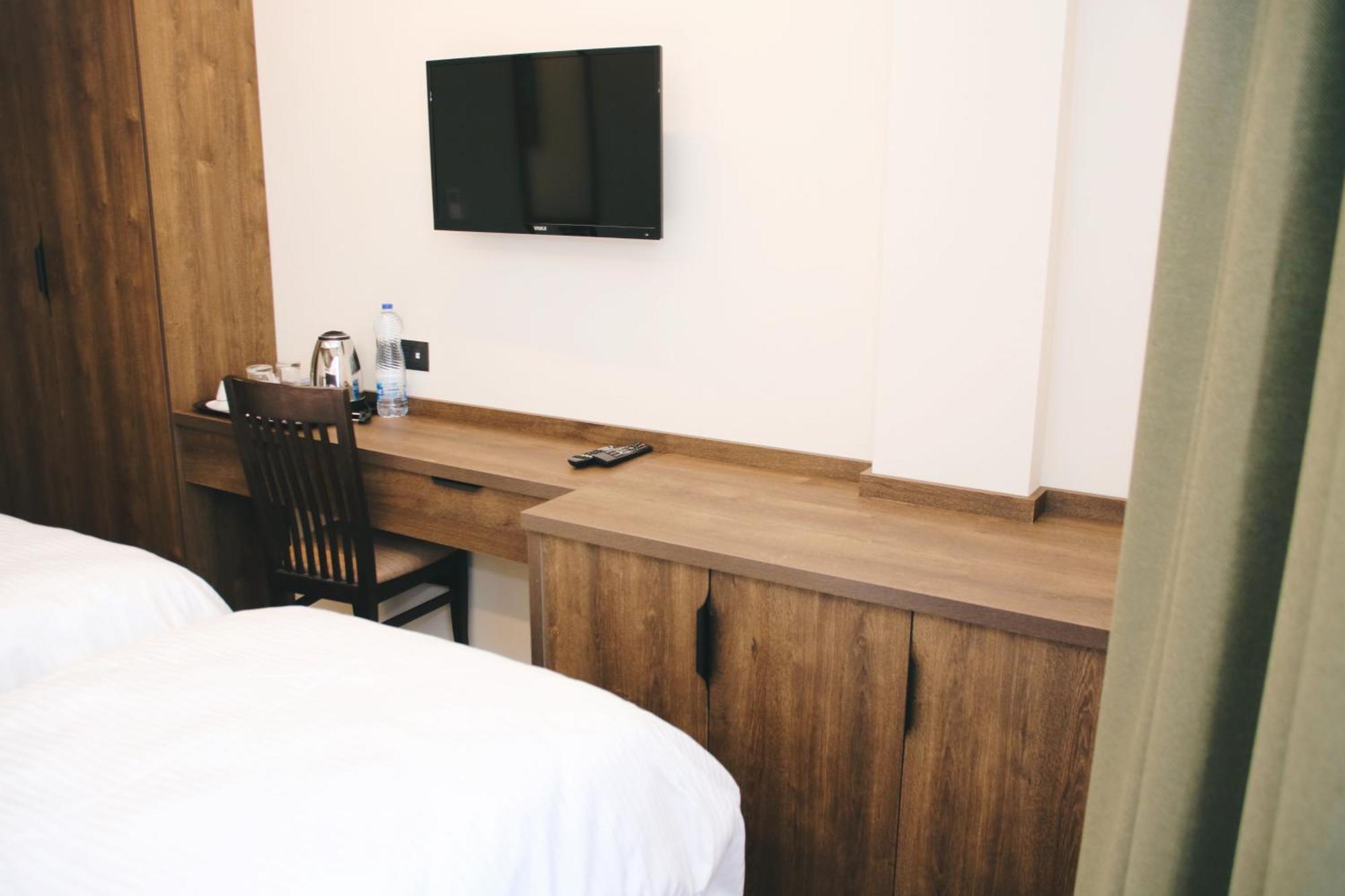 Hotel Rozafa Suhareke Kültér fotó